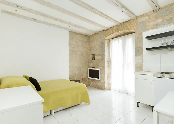 Eco Old Town فندق مبيت وإفطار سبليت