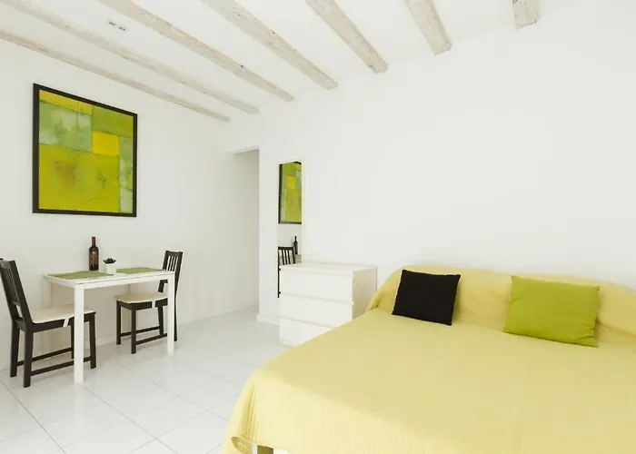 Nocleg ze śniadaniem Eco Old Town 3*