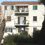 Eco Old Town Bed & Breakfast 3*